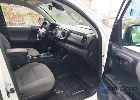 2019 Toyota Tacoma Access Cab/Sr/Sr5 z USA, uszkodzony, nr VIN 5TFSX5EN6KX067671